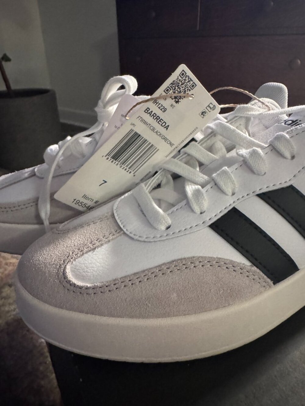 NWT Adidas Barreda Decode Low-Top Retro Terrace Sneakers - Picture 3 of 6